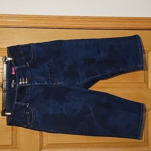 Trendy Dark Blue Cropped Jeans Waist 17in. Inseam 16.